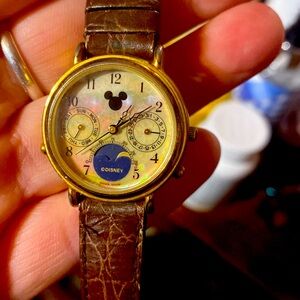 RARE Vintage Swiss Exactly X Disney Mickey Icon Triple Date Moon Phase Watch